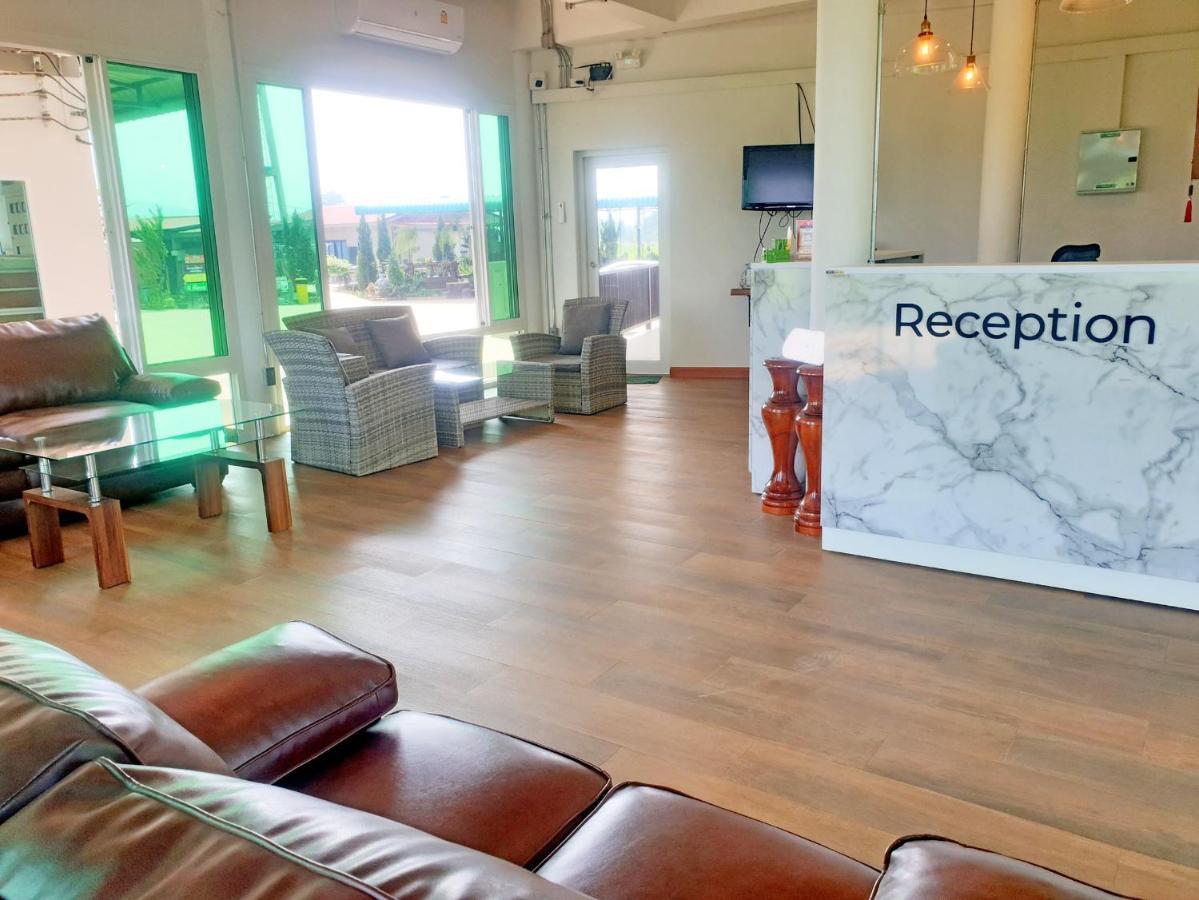 Chadaporn Mae Chaem Hotel Eksteriør billede